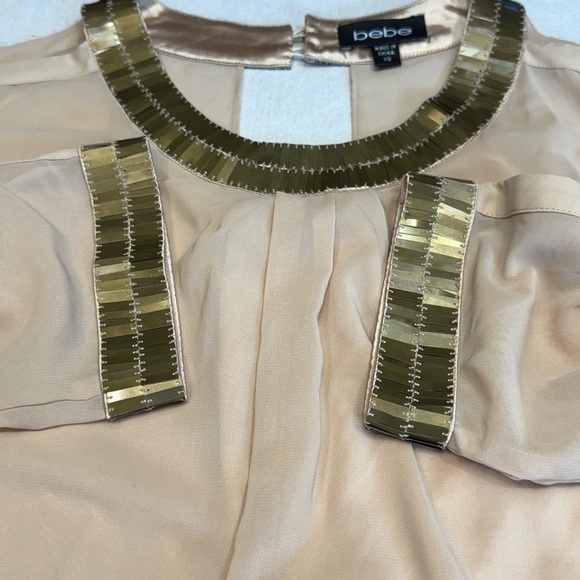 bebe Beige Blouse with Gold Metal Trim & Open Back - Size XS - Picture 10 of 16